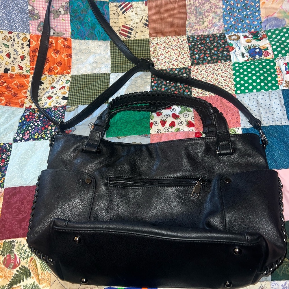 Realer, Vegan leather handbag